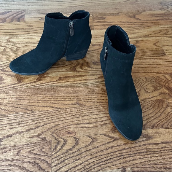 Blondo Vivian Waterproof Black Suede Ankle Boots, Sz 8.5 M Preowned good cond. - Picture 1 of 10